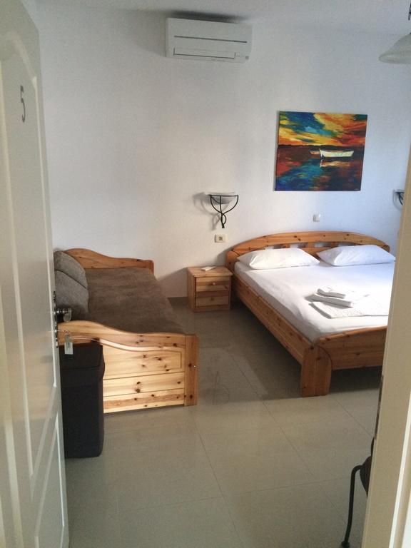 Apartments Lucija Брела Стая снимка