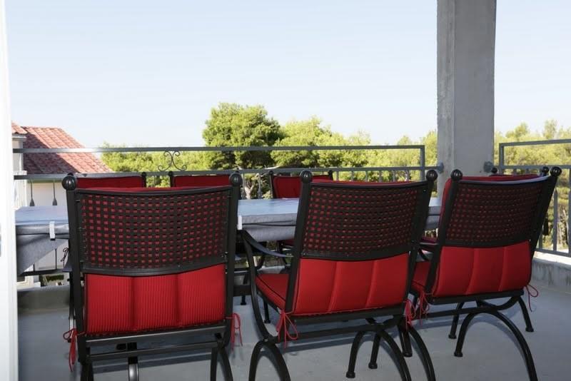 Apartments Lucija Брела Екстериор снимка