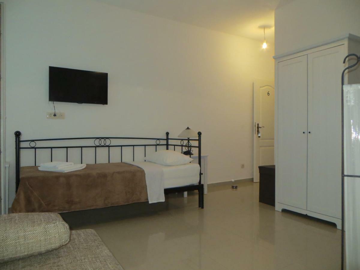 Apartments Lucija Брела Екстериор снимка